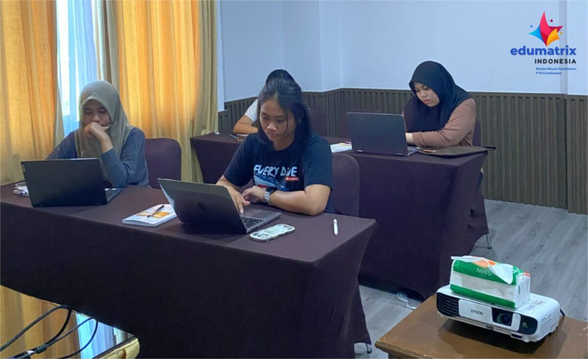 Bimbel Masuk PTN - Bimbel SNBT 2024, Ujian Mandiri, Simak UI, UTUL UTGM ...